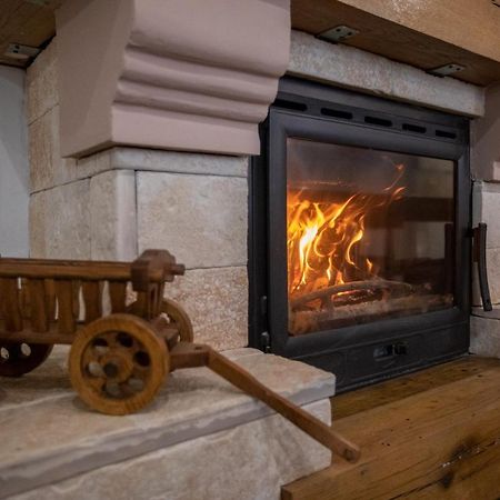 Apartmani Lara Modrus-Kuca Za Odmor المظهر الخارجي الصورة