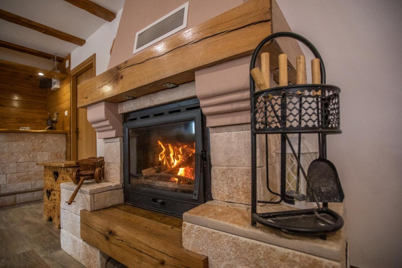 Apartmani Lara Modrus-Kuca Za Odmor المظهر الخارجي الصورة