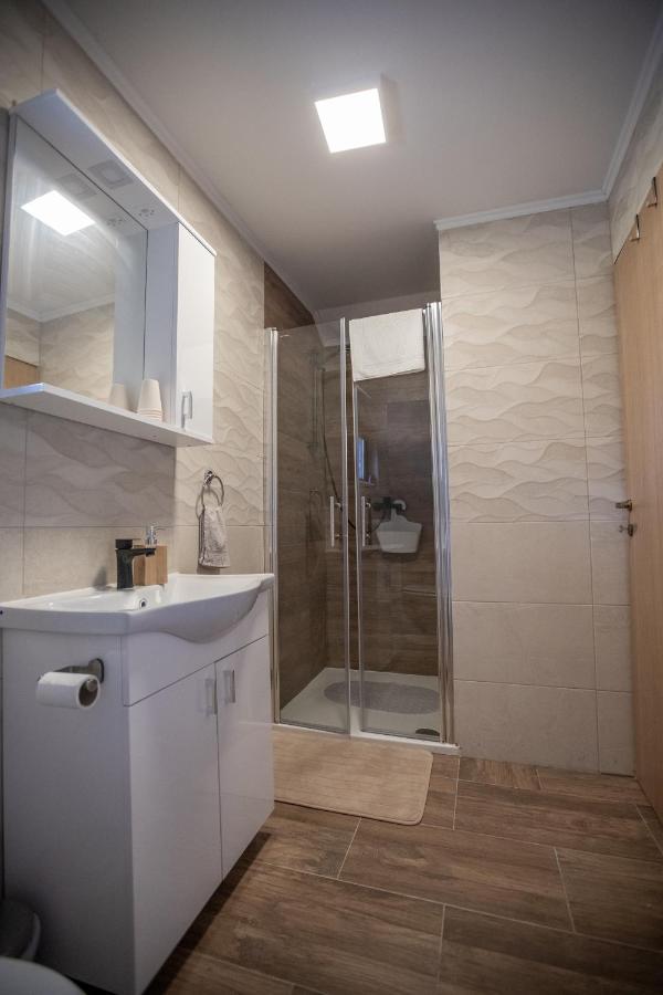 Apartmani Lara Modrus-Kuca Za Odmor المظهر الخارجي الصورة