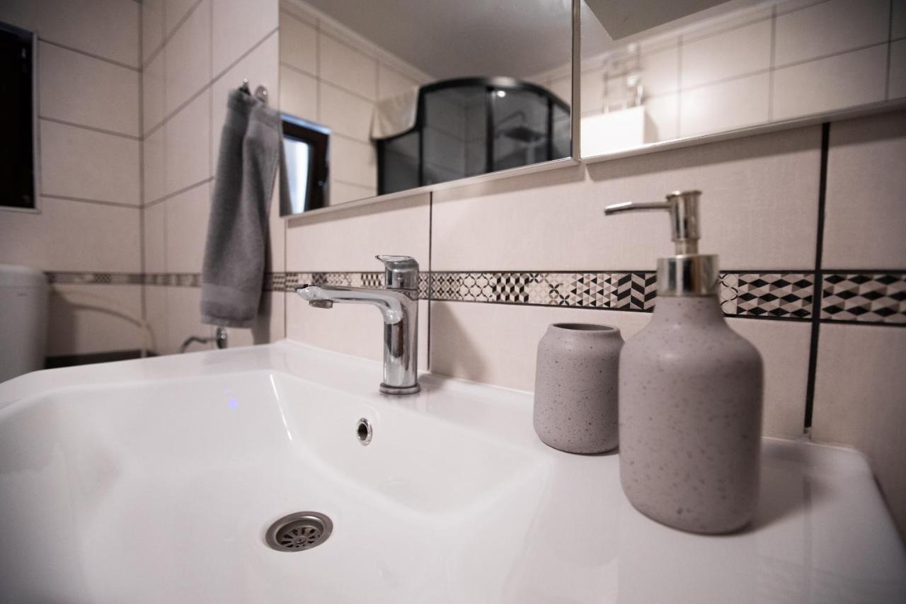 Apartmani Lara Modrus-Kuca Za Odmor المظهر الخارجي الصورة