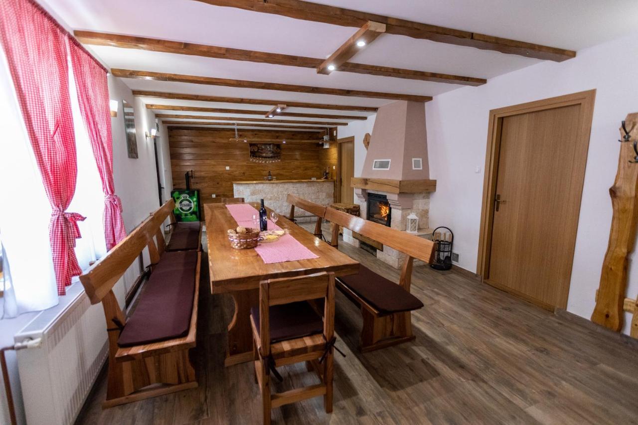 Apartmani Lara Modrus-Kuca Za Odmor المظهر الخارجي الصورة